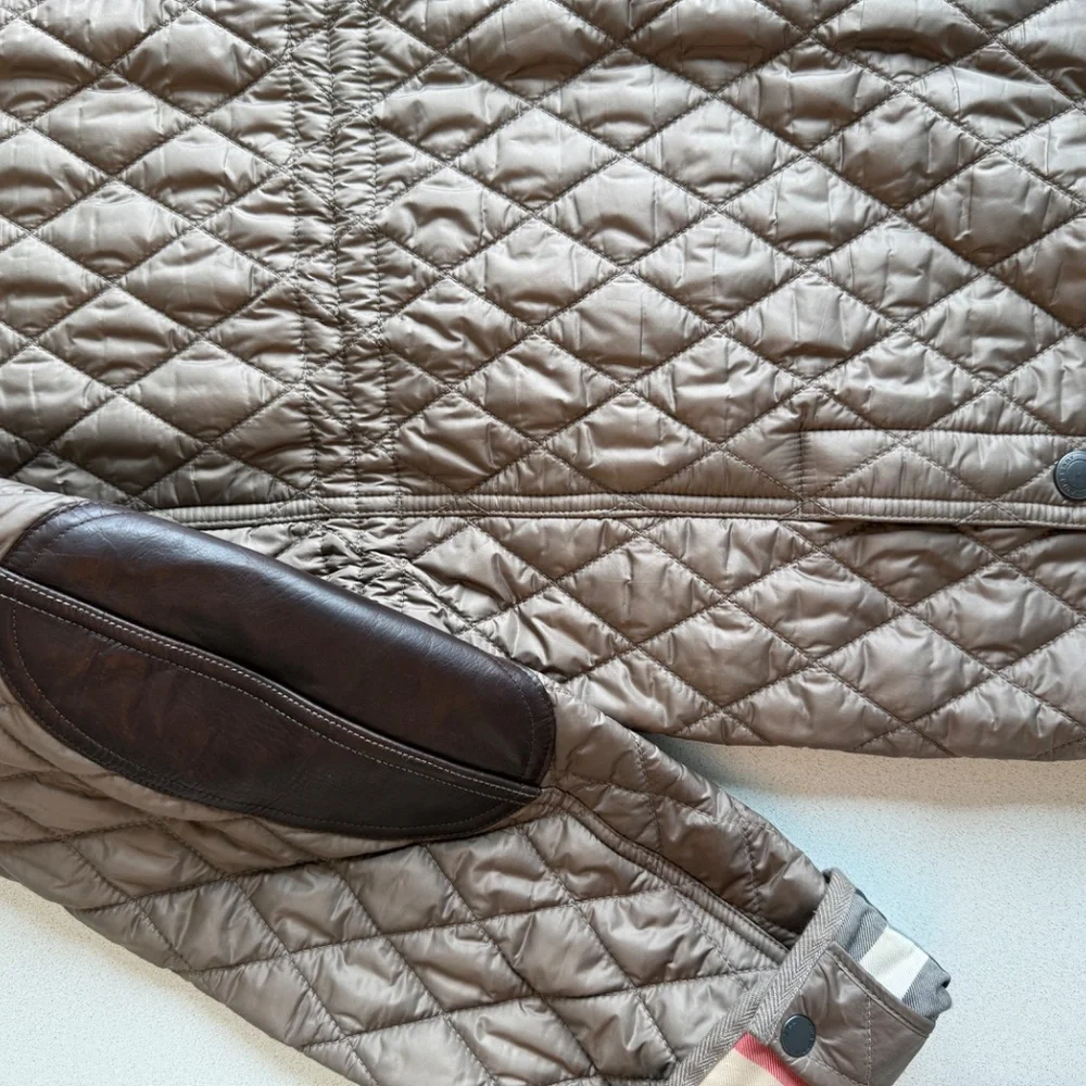 Men's Burberry Brit Russell Quilted Jacket w/plaid lining (Olive/Brown color) - Picture 4 of 16